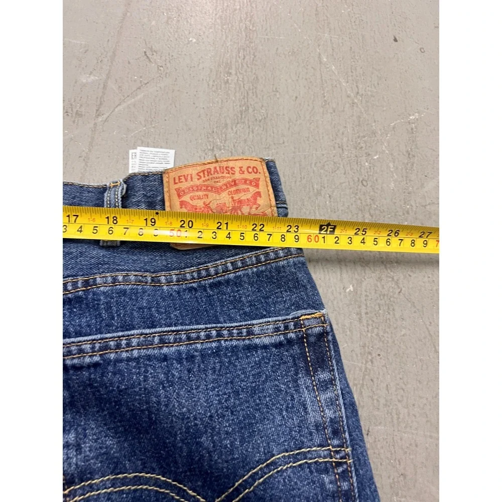 Levi's 550 Jeans Men's Blue Denim Pockets Relaxed Fit Straight Classic‎ - 48X29